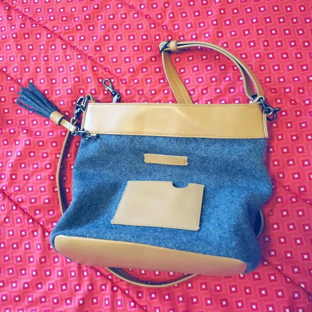 Sherpani Grey felt and leather like cross body bag